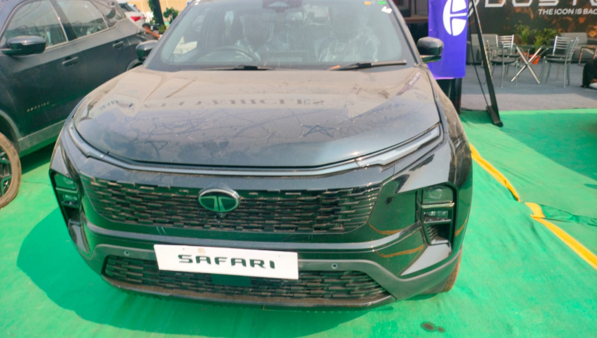 TATA SAFARI बोर्ड लुक और मस्कुलर परफॉर्मेंस तथा डिफरेंस फीचर्स