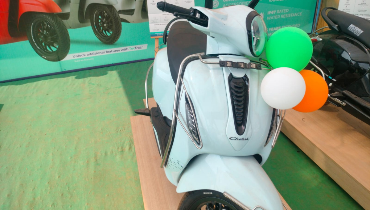bajaj chetak